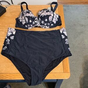 Diamond Patterned Bikini Set